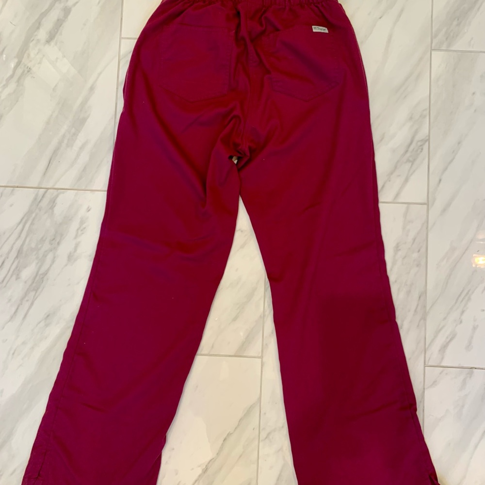 Grey’s Anatomy Scrub Pants - Picture 3 of 3